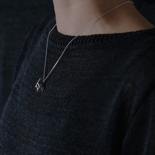 古びた 椅子 ミニチュア ネックレス シルバー925